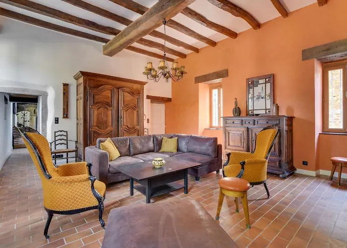 Le Domaine De Linars - L'aile Du Chateau *